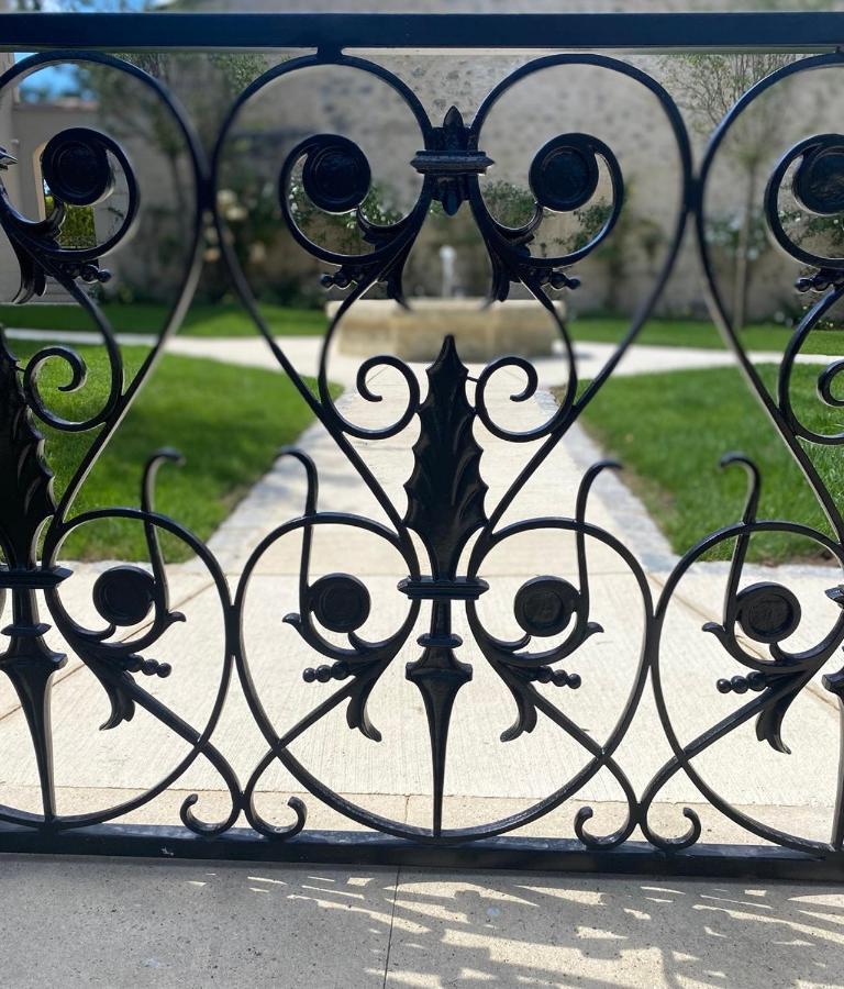 La Maison L'Eperon, Stylish 5 Star Villa Surrounded By Vineyard Near Saint Emilion Vérac Exterior photo