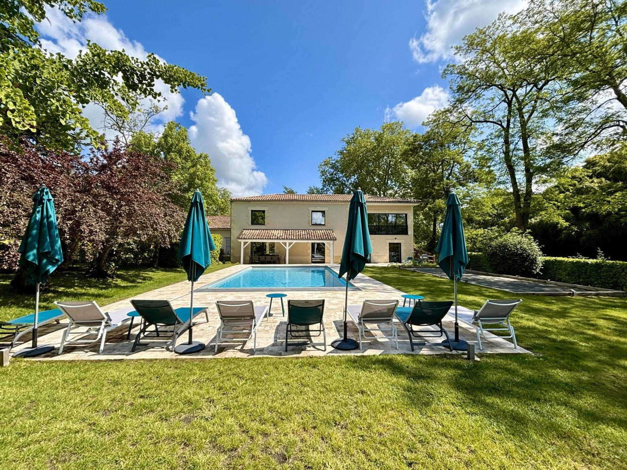 La Maison L'Eperon, Stylish 5 Star Villa Surrounded By Vineyard Near Saint Emilion Vérac Exterior photo